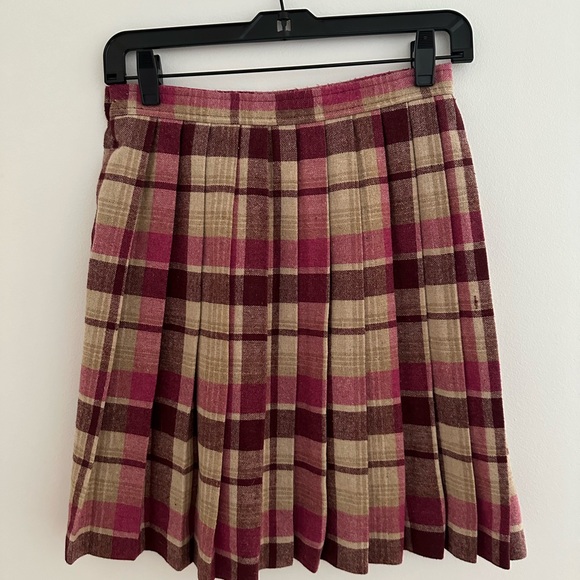 Vintage Pleated Skirt - Picture 5 of 5